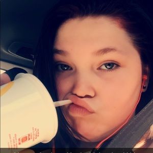 Meet your Posher, Kassie